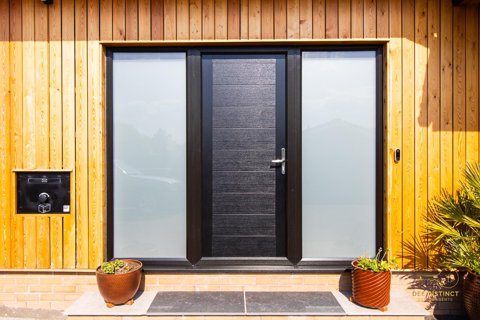 WhatsApp Image 2025-10-25 at 08.58.17 (4)